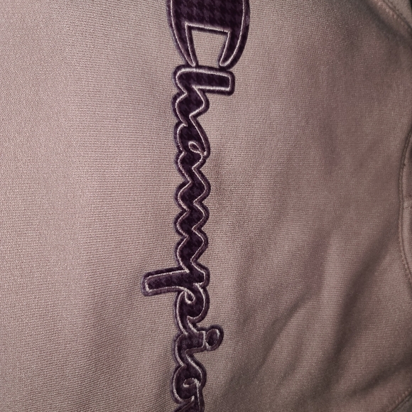 Champion Sweater - Picture 11 of 12